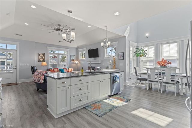 111 SE 44Th Street, Oak Island, NC 28465