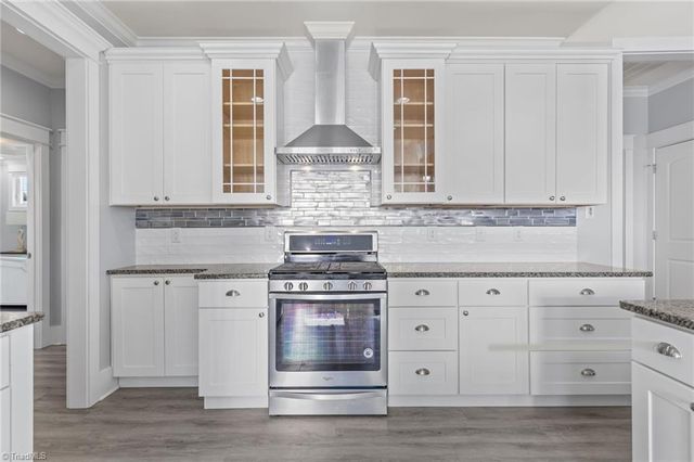 111 SE 44Th Street, Oak Island, NC 28465