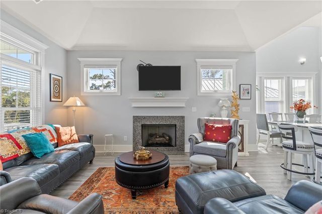 111 SE 44Th Street, Oak Island, NC 28465