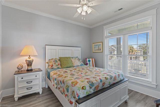 111 SE 44Th Street, Oak Island, NC 28465