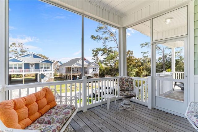 111 SE 44Th Street, Oak Island, NC 28465