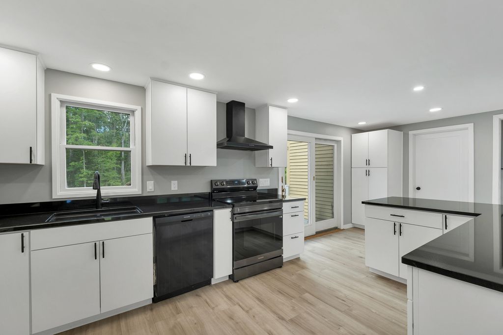 15 Pine Country Drive, Buxton, ME 04093 — photo 5
