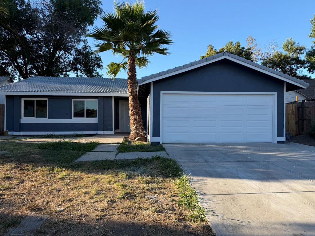 1851 Knickerbocker Dr, Stockton, CA 95210