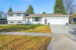 1543 25th Avenue S, Fargo, ND 58103