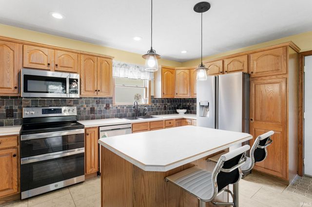 24244 County Road 126, Goshen, IN 46526