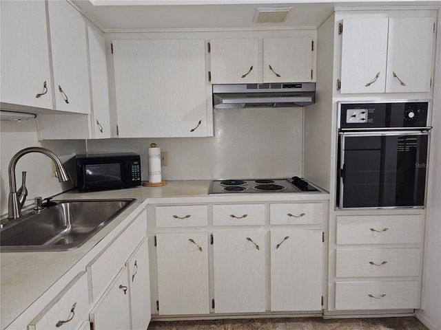 2331 FINLANDIA LANE 37, Clearwater, FL 33763