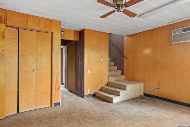 604 N Cherry St, Fredericksburg, TX 78624