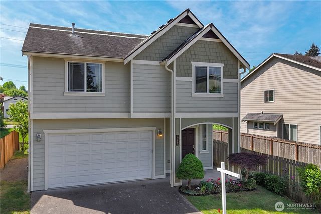 3215 Garnet Street SE, Olympia, WA 98501