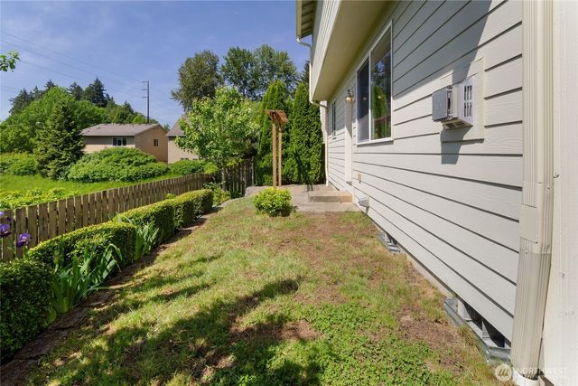 3215 Garnet Street SE, Olympia, WA 98501