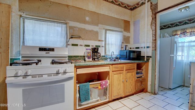 112 Chestnut Avenue, Atlantic Highlands, NJ 07716