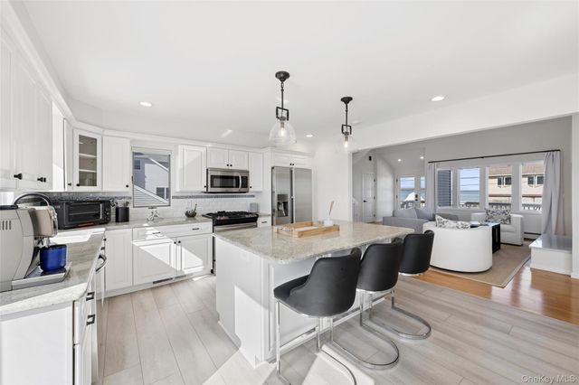 34 Shinnecock Road, East Quogue, NY 11942