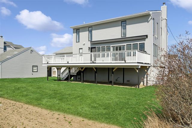 34 Shinnecock Road, East Quogue, NY 11942