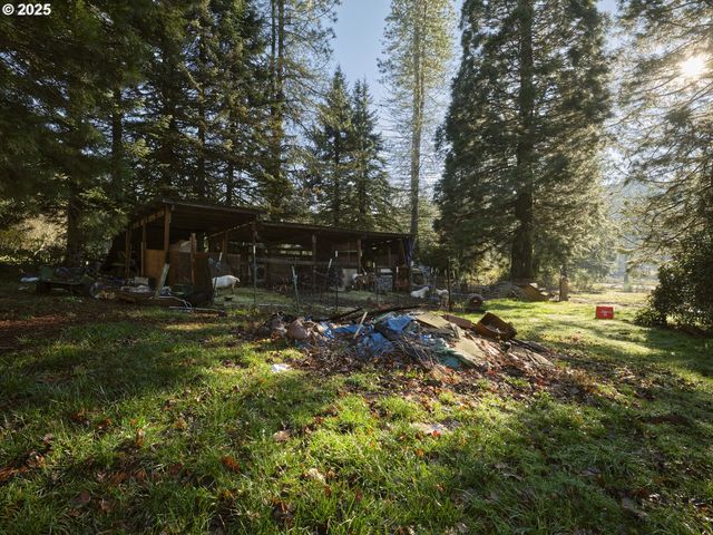 11846 LEWIS RIVER Rd, Ariel, WA 98603