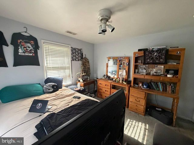 301 WAGAMON AVE, Georgetown, DE 19947