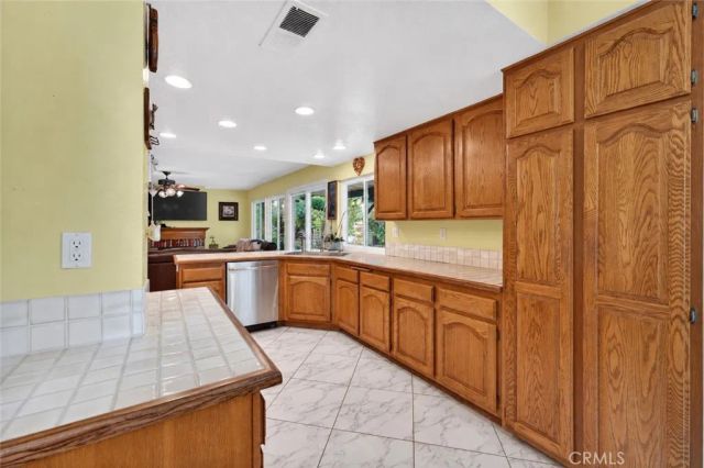 17347 Northlake, Riverside, CA 92503