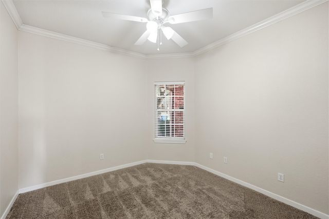 217 Keswick Drive, Hewitt, TX 76643