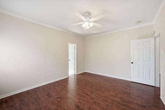 217 Keswick Drive, Hewitt, TX 76643