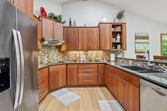 1917 Winchester Way, Waunakee, WI 53597