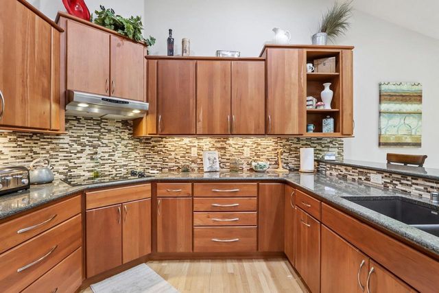 1917 Winchester Way, Waunakee, WI 53597