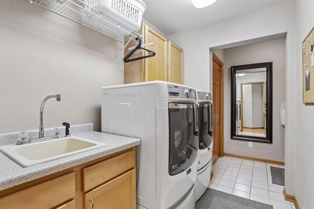 1917 Winchester Way, Waunakee, WI 53597