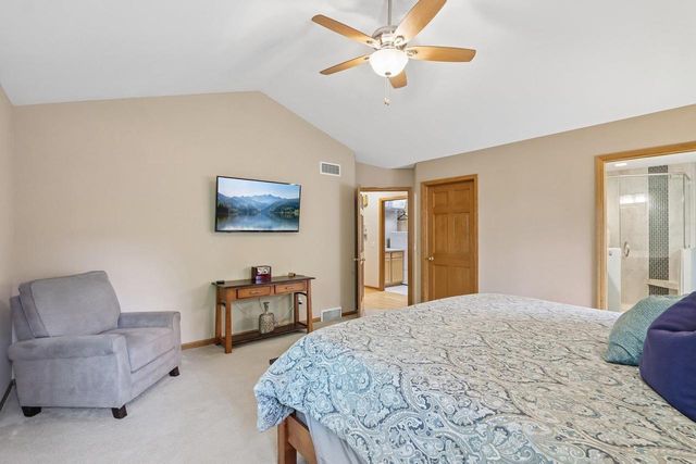 1917 Winchester Way, Waunakee, WI 53597
