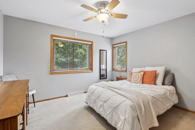 1917 Winchester Way, Waunakee, WI 53597