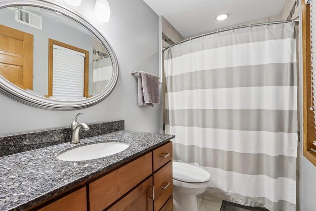 1917 Winchester Way, Waunakee, WI 53597