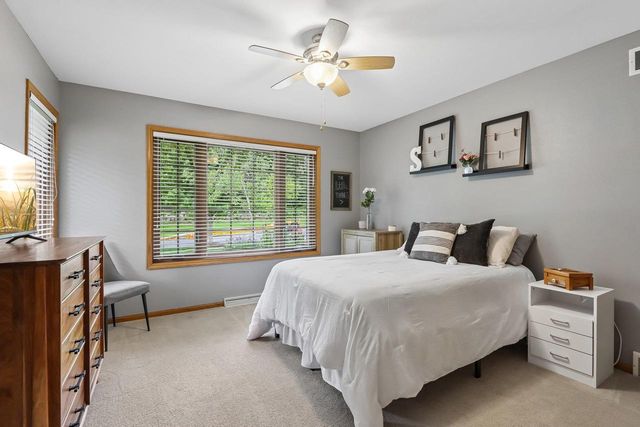 1917 Winchester Way, Waunakee, WI 53597