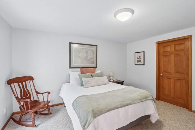 1917 Winchester Way, Waunakee, WI 53597