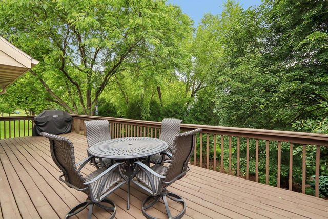 1917 Winchester Way, Waunakee, WI 53597