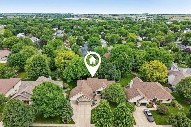 1917 Winchester Way, Waunakee, WI 53597
