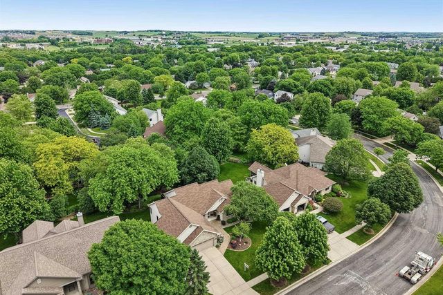 1917 Winchester Way, Waunakee, WI 53597