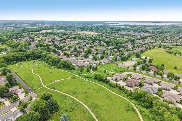 1917 Winchester Way, Waunakee, WI 53597