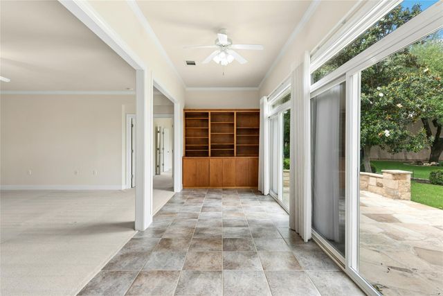 107 San Antonio RD, Georgetown, TX 78633