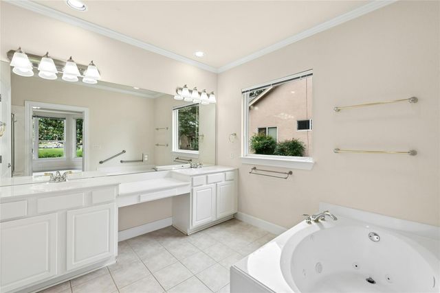 107 San Antonio RD, Georgetown, TX 78633