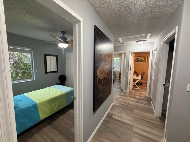 8117 Pelican Harbour Dr, Lake Worth, FL 33467