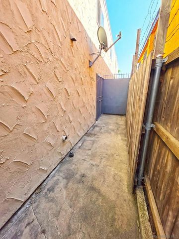 4056 Van Dyke Ave 2, San Diego, CA 92105