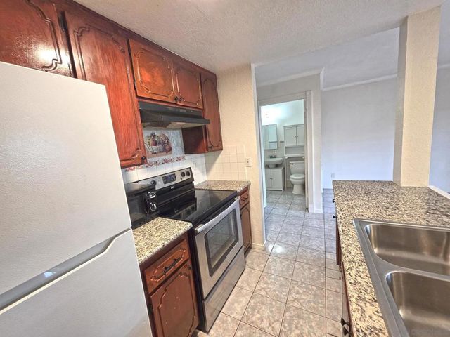 4056 Van Dyke Ave 2, San Diego, CA 92105