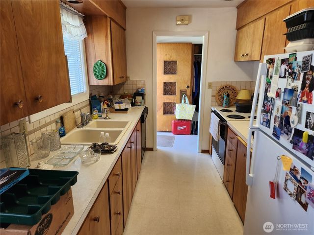639 Marine Drive, Bellingham, WA 98225
