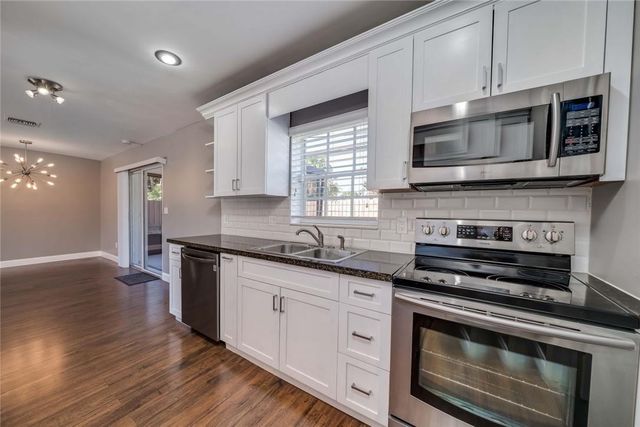 1917 NE 16th Terrace, Fort Lauderdale, FL 33305