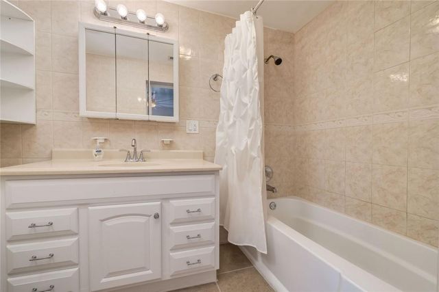 1917 NE 16th Terrace, Fort Lauderdale, FL 33305