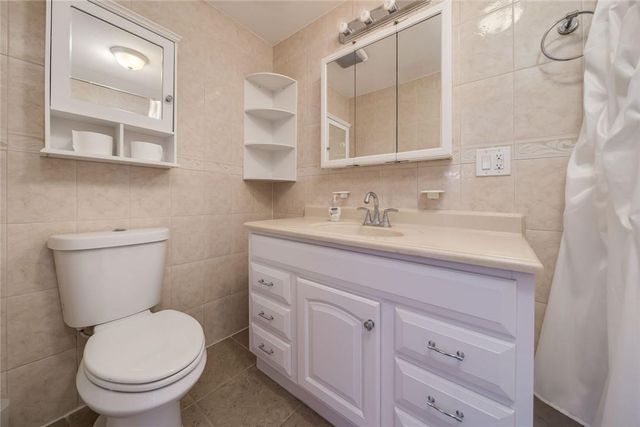 1917 NE 16th Terrace, Fort Lauderdale, FL 33305