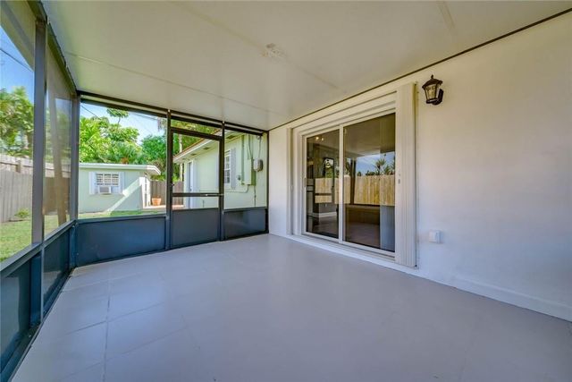 1917 NE 16th Terrace, Fort Lauderdale, FL 33305