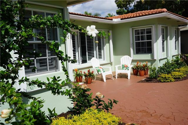 1917 NE 16th Terrace, Fort Lauderdale, FL 33305