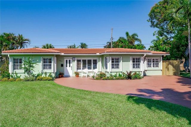 1917 NE 16th Terrace, Fort Lauderdale, FL 33305