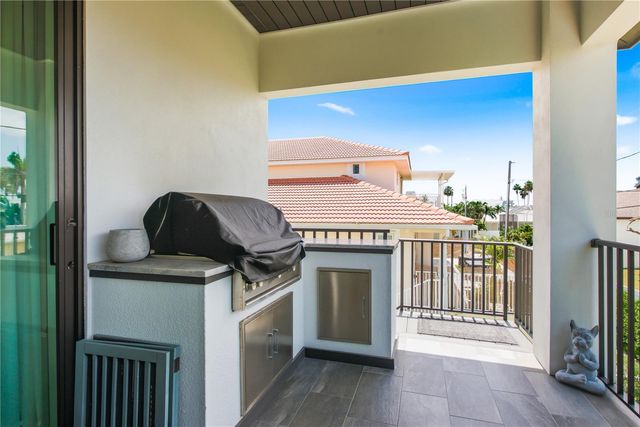 104 17TH STREET, Belleair Beach, FL 33786