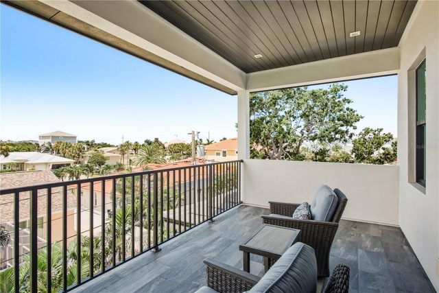 104 17TH STREET, Belleair Beach, FL 33786