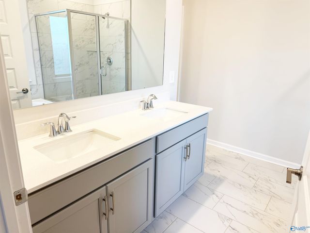 6057 Gardner Maples Drive, Owens Cross Roads, AL 35763