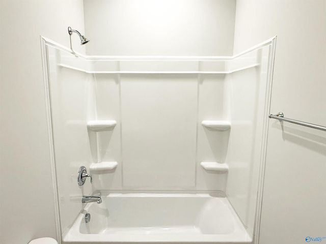 6057 Gardner Maples Drive, Owens Cross Roads, AL 35763