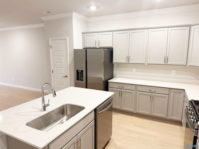 6057 Gardner Maples Drive, Owens Cross Roads, AL 35763